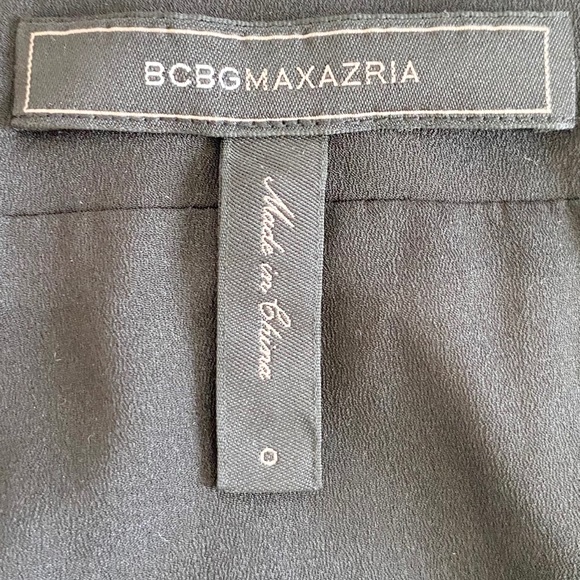 BCBGMaxAzria Emyli Lace Blocked V-neck Dress Gown - Picture 8 of 10